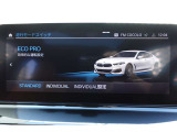 クルマの頭脳ともいえる、管理システム、iDrive。ナビだけではなく、オーディオ操作や車両情報の表示などをコントロールできます。便利さと安全性の向上にも繋がっています。