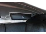 自動防眩機能を備えたルームミラー。ETC車載器を搭載しておりスタイリッシュかつ機能性を兼ね備えております。まずは、お電話等でお気軽にお問い合わせくださいませ。 0078-6002-582225 BPS姫里へ