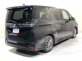 ご納車前にはエンジンオイル・オイルエレメント等を交換して、トヨタディーラーのエンジニアがしっかりと整備をさせていただきます。交換部品などについては、スタッフへお尋ねください。