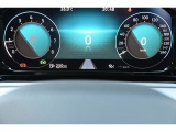 【デジタルメータークラスター(Digital Cockpit Pro)】高解像度ディスプレイには速度計とタコメーターに加え、数種類のモードから選択したグラフィックを表示できます。