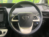 【純正革巻きステアリング】上質な革を使用することで、手にしっかり馴染みとても運転しやすいハンドルです♪