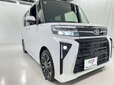フォグランプ装着車です。暗い夜道の車両前方を明るく照らします