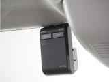 ◆ドライブレコーダー◆映像・音声などを記録する自動車用の装置です。 もしもの事故の際の記録はもちろん、旅行の際の思い出としてドライブの映像を楽しむことができます。