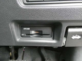純正ETC2.0付 料金所もスムーズに通れ、割引料金の適用もあります。ビルトインできれいに収まっており、見た目もスマートです。