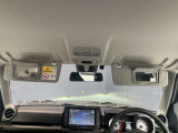 バニティーミラーも付いてます☆お出かけの際にエチケットチェックに嬉しい装備です☆