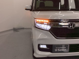 自社整備工場で点検整備をおこなってからお渡ししています。車検が残っている場合は『12ヶ月点検整備』を、車検整備付きの場合は『車検整備』をおこないます。整備費用は車両本体価格に含まれています。