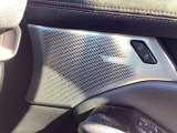 スピーカーの取付位置などにもこだわっており、お車でも上質な音がお楽しみいただけます。
