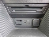 USB-Aに対応しており、市販の充電ケーブルがあれば、スマホ充電できます。