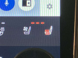 エアシート&ヒーターのスイッチはナビ画面下です。