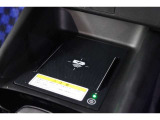 ワイヤレス充電搭載!対応した機器を置くだけで充電することが可能です!