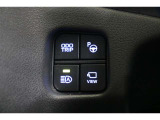 ハンドルにPマークは超音波センサーとカメラで駐車スペースを検知し、駐車時のステアリング操作をアシストしてくれるIPA。縦列駐車などでの狭いスペースでもステアリング操作をアシストしてくれる便利な機能です