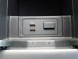 USB-Aに対応しており、市販の充電ケーブルがあれば、スマホ充電できます。
