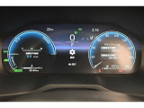 先進的なディスプレイ表示のスピードメーター。