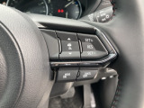 MRCC(マツダレーダークルーズコントロール)は先行車との車間を維持しながら追従走行を行い、長距離でのドライバー負担を軽減させてくれます。