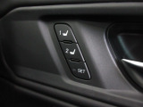 運転席はシートポジションを設定可能な2メモリー式です!
