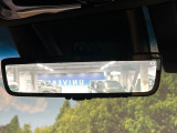 【デジタルインナーミラー】後席の大きな荷物や同乗者で後方が確認しづらい時でも安心!カメラが撮影した車両後方の映像をルームミラー内に表示。クリアな視界で状況の確認が可能です!