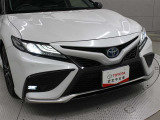 プリクラッシュセーフティに交差点右折時の対向直進車、ならびに右左折時の対向方向から横断してきた歩行者も検知可能にした「Toyota Safety Sense」を装備しています。