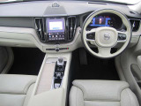 XC60 アルティメット B5 AWD 4WD 