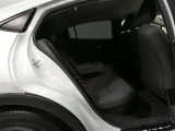 気になる汚れは「まるまるクリン」で解消! 当社の中古車はシートを外して隅々までキレイにクリーニングしてあります(但し、一部 高年式車両等は除きます)