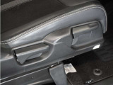 ◆シートハイトアジャスター◆運転席を上下に高さ調節ができます!運転ポジションを体格に合わせてシート調整できます。