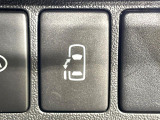 【パワースライドドア】スマートキーや運転席のスイッチでスライドドアの開閉が可能♪電動だから力を入れてドアを開ける必要が無く、小さいお子様でも、重い荷物を持っている時もラクに開け閉めできます♪