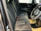 フィット感のあるシート。しっかりと支えてくれるので、長時間の運転を快適にサポートしてくれます。