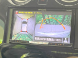 【アラウンドビューモニター】専用のカメラにより、上から見下ろしたような視点で360度クルマの周囲を確認することができます☆死角部分も確認しやすく、狭い場所での切り返しや駐車もスムーズに行えます。