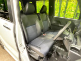 運転席シート廻りは使用感も少なく、良好な状態となっています。丁寧に使われていたことがよくわかりますね。