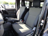 ★運転席・助手席ともにシートヒーター付★冬の朝方や夜乗られる時にはもってこいの装備です。約20秒くらいで腰あたりからジワーッと温かくなります!