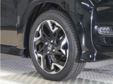 ◆純正アルミホイール装着車◆これで足元まわりも、おしゃれにきまります!
