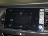 ナビゲーションは純正9インチメモリーナビ(VXU-225FTi)を装着しております。AM、FM、CD、DVD再生、Bluetooth、音楽録音再生、フルセグTVがご使用いただけます。
