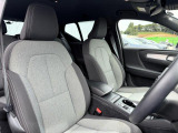XC40  B3 モメンタム