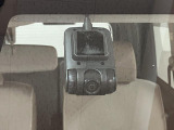 ドライブレコーダーを装備!エンジンを始動すると録画を開始します。録画した映像はナビの画面で確認することもできますよ!