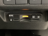 ETCが付いてます。ETC搭載車しか通過できないスマートICが利用できるようになりますよ!現在スマートICの設置箇所も増えてきているので、高速道路利用の幅が広がりますね☆