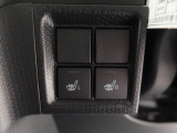 運転席と助手席にはシートヒーターも付いています!