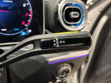 メルセデス・ベンツのボディ構造には衝撃吸収スペースをわざと確保することで万が一ぶつかった際の衝撃を瞬時に逃がします。さらにその中には頑丈なフレームがあり車内に危険物が侵入しない構造になっております。