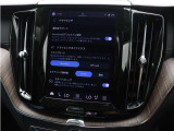 ドライブモードを変更できます。ドライブモードを選択すると、走行特性が変化して、ドライビングエクスペリエンスが向上し、特殊な状況で走行しやすくなります。