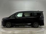 当社の車両本体価格には、納車前の車検整備費用も含まれています。別途で支払う場合、点検費用も安くありません。やっぱりU-Carは総額でも比べる必要がありますね。