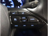 ハンドルから手を放さずに操作出来ますので、安全運転にもつながりますね