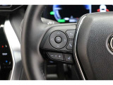 【ブラインドスポットモニター】 ミラーの死角になる車両を検知し、インジケーター点灯や警告音で知らせてくれる安全装備です。