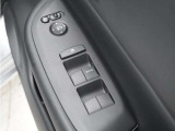 ◆パワーウィンドウスイッチ◆運転席から全席の窓の開閉操作を行うことが出来いつでも換気ができます!