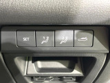 【パワーバックドア】スマートキーや運転席のボタンを押すだけでリアゲートが自動で開閉します!荷物を持っている時や、高い位置にあるバックドアを閉める際に便利な機能です♪