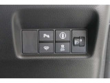 ホンダセンシング搭載!誤発進抑制機能・路外逸脱抑制機能・歩行者事故低減ステアリング・車線維持支援システム・先進車発進お知らせ機能など多彩な先進安全機能でより安全で快適なドライブを支援します。