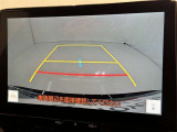 バックモニター付なので後退時に後方が見えるので安心。 車は構造上、死角がたくさんなので万が一を考えると必須ですね。 あくまで補助の為の装備、バックは目視で確認する事が重要ですよ。