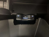ETCはグローブボックス内に取り付けてありますので邪魔になりません。