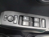 運転席からも操作可能な全席パワーウィンドウが装備されています。