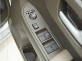 ◆パワーウィンドウスイッチ◆運転席から全席の窓の開閉操作を行うことが出来いつでも換気ができます!