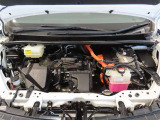 見えないところまで徹底洗浄!中古車をキレイで気持ちよくお乗りいただけるよう、内外装ともにしっかり「まるごとクリーニング」♪エンジンルームも施工済!