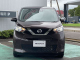 納車前には当社整備工場にて、日産整備士が、整備を実施。安心してお乗り頂けますようお渡しさせていただきます。