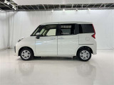 両側パワースライドドア付きだから、狭い駐車スペースなどでの 乗り降りラクラク!小さなお子さまのいるご家庭には嬉しい装備。